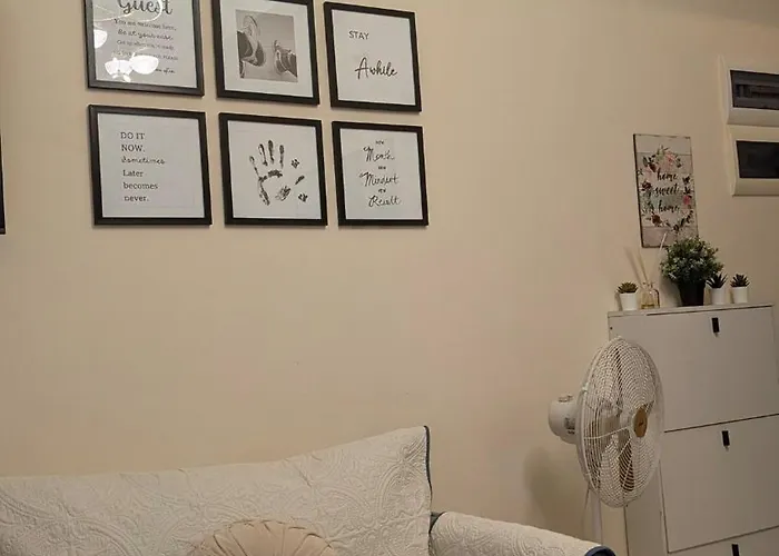 J&m Cozy Retreat - Mckinley Hill, Bgc * Manila