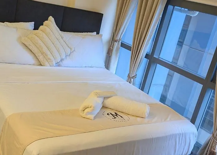 J&m Cozy Retreat - Mckinley Hill, Bgc
